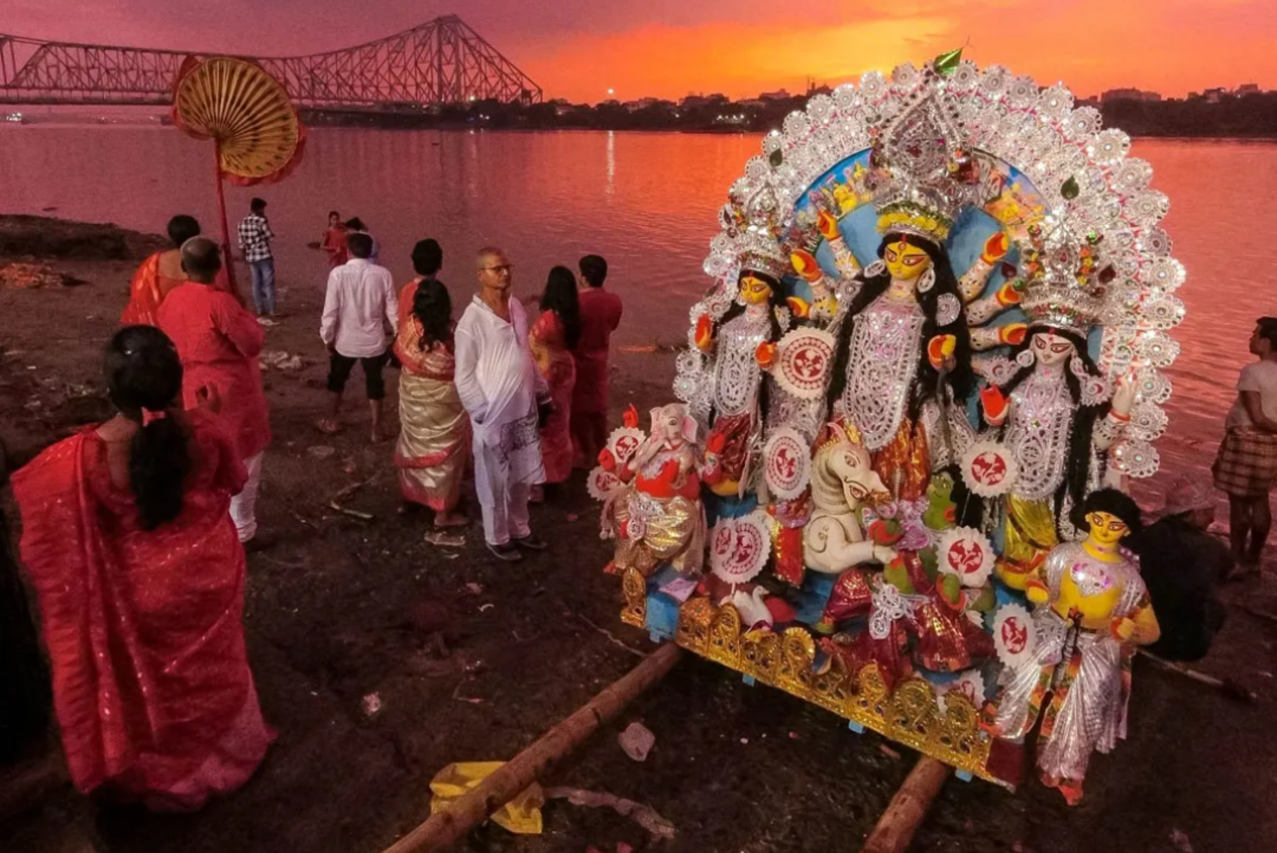 httpspanditji.acemindserver.comwp-contentuploads202508cute-indian-boy-dresses-as-lord-rama-with-bow-flowers-from-top-angle_1048944-14864681.avif (6)